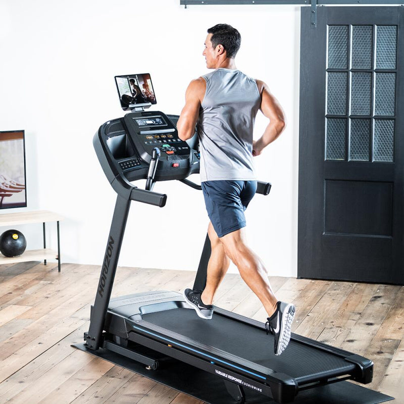 Horizon 7.0AT Foldable Treadmill Lifestyle Man Running